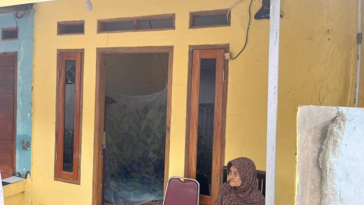 Realisasi Bedah Rumah Kota Tangerang Capai 75 Persen, Lansia 90 Tahun Kini Tak Cemas Saat Hujan