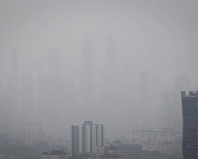 Kabut Asap Karhutla Picu Sekolah Tutup, PM Anwar Ibrahim Tawarkan Bantuan ke Indonesia